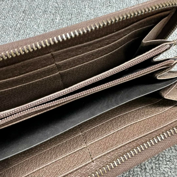 100% Authentic Gucci Leather Wallet - Picture 12 of 16